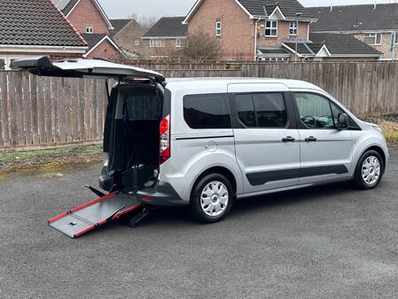 FORD GRAND TOURNEO CONNECT 1.5 TDCi Zetec